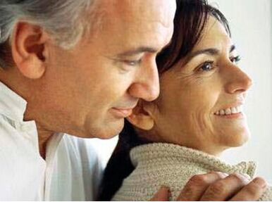 Frau und Mann haben Prostatitis geheilt.